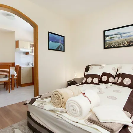 Brill Apartmanhaz * Heviz